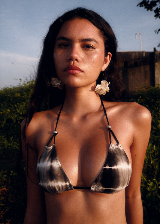 Bamboo-Kini Top // Hitam