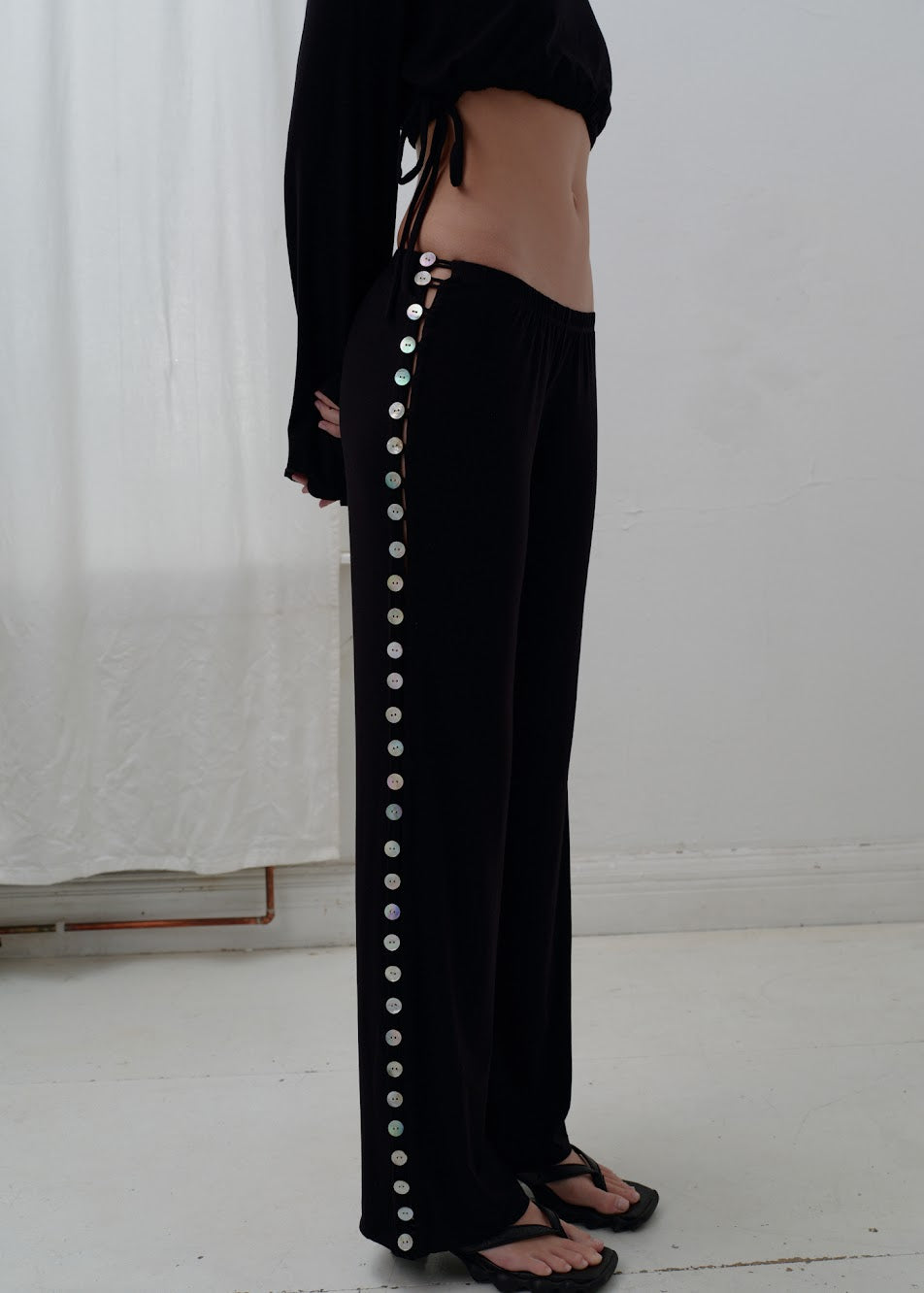 Bulan Pant // Night